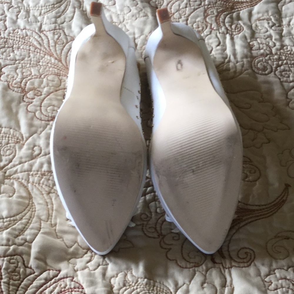 Heels - Picture 6 of 7